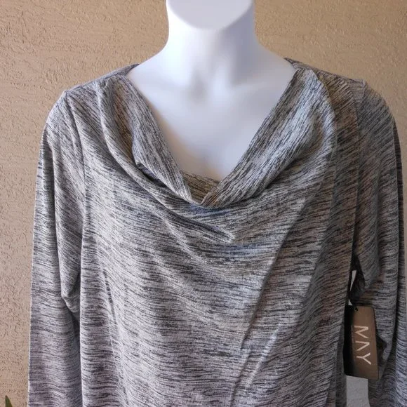 MARC NY Tunic Slimming Front - Picture 2 of 5